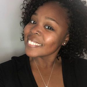 Meet your Posher, Dana